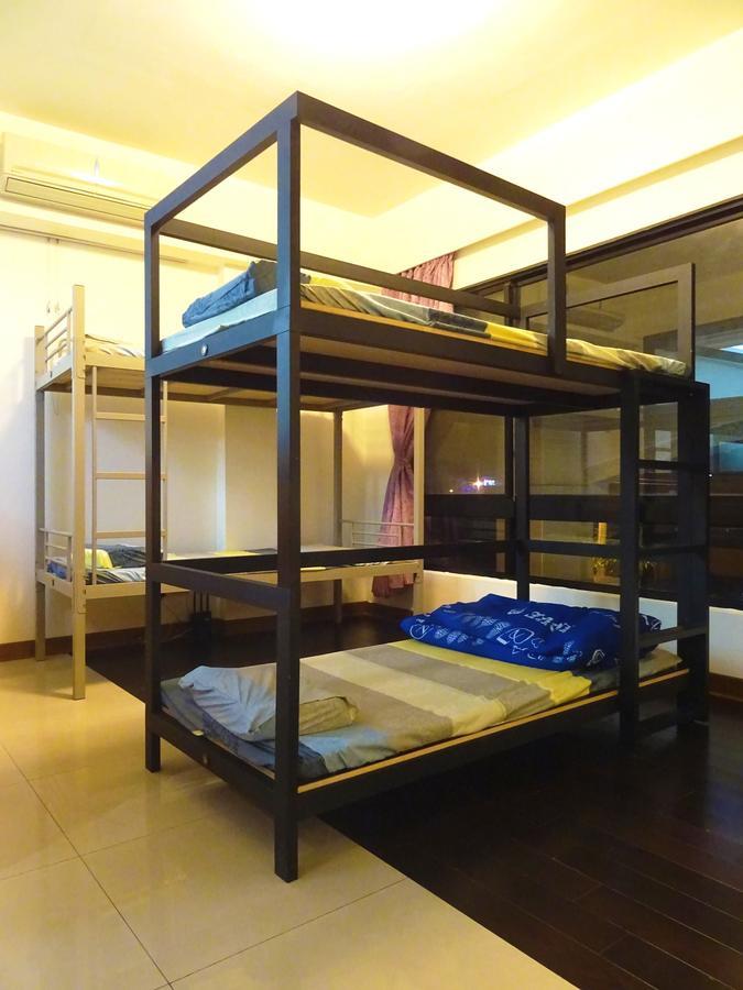 Dolphin Castle Bed and Breakfast Donggang Buitenkant foto