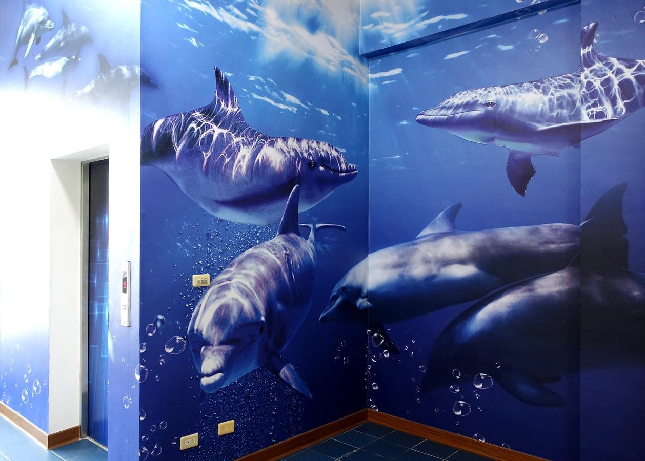 Dolphin Castle Bed and Breakfast Donggang Buitenkant foto